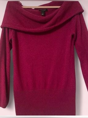 White House Black Market Fuchsia Off-Shoulder Sweater